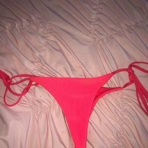 FRANKIES BIKINIS - bright coral side tie bottom